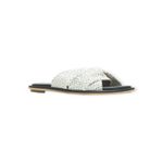 HW06846-026