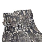 HW06642-106