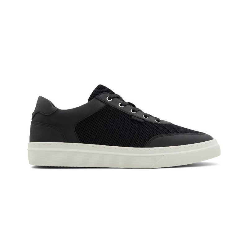 MCENROE001