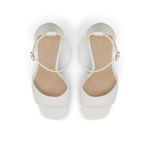 PRISILLA100.5.jpg
