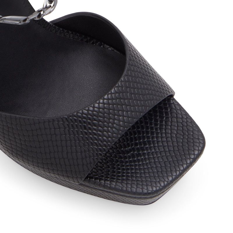 PRISILLA001.4.jpg