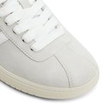 CHICSNEAKER050.2