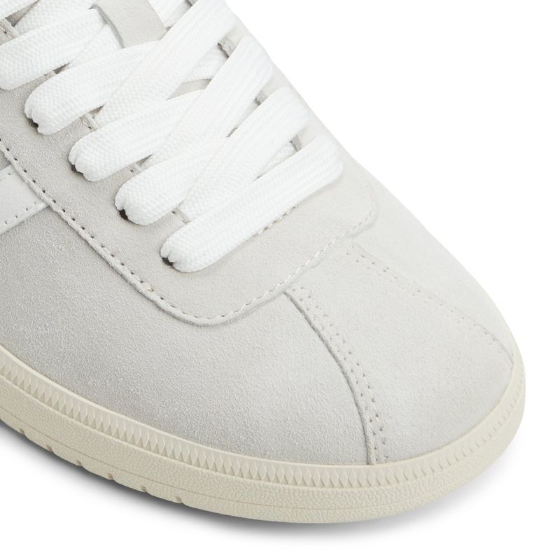 CHICSNEAKER050.2
