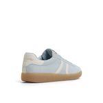 CHICSNEAKER499.5