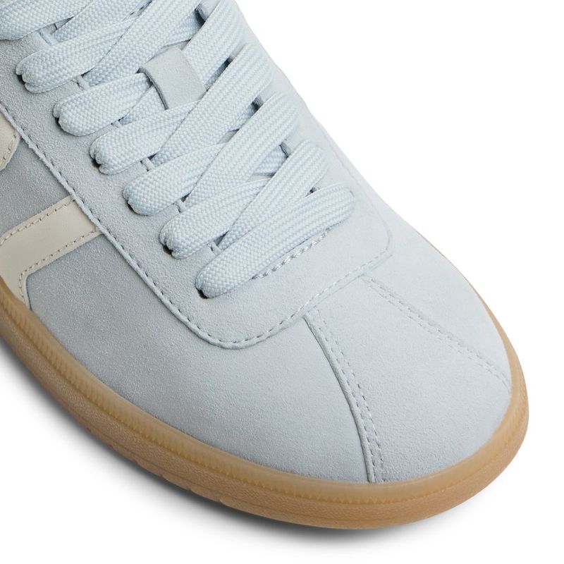 CHICSNEAKER499.2